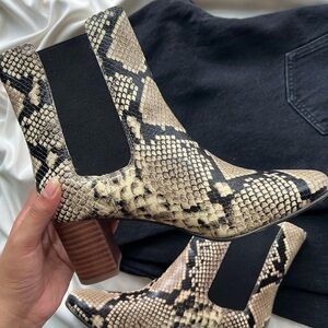 New J. Crew Sadie Boots In Snake-Embossed Leather✨